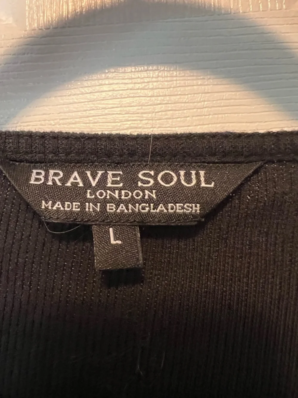 Brave Soul Black Long-Sleeve Sweetheart Crop Top - Picture 3 of 3